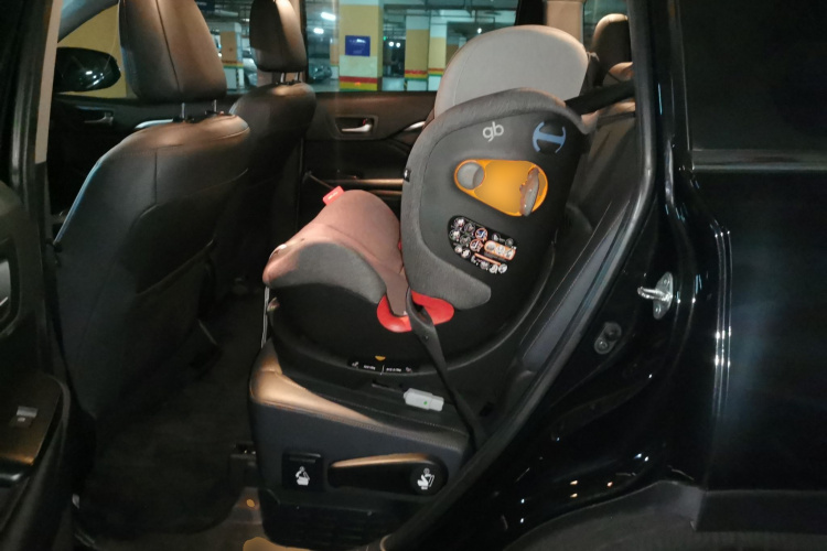 丰田 汉兰达 2018款 2.0T 四驱至尊版 7座 国VI中控内饰21