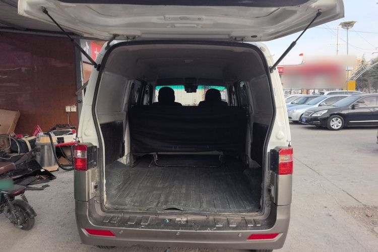 金杯 小海狮X30 2021款 1.5L 舒适型无空调版客车国VI SWC15M机舱底盘23