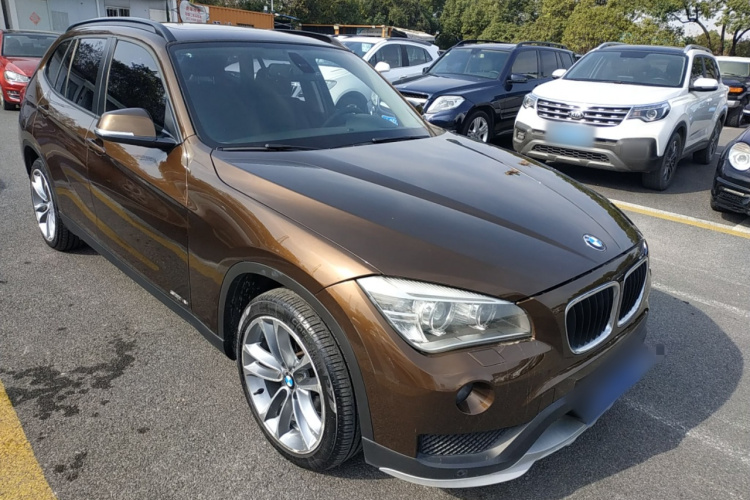 宝马X1 2015款 sDrive18i 领先晋级版车身外观3