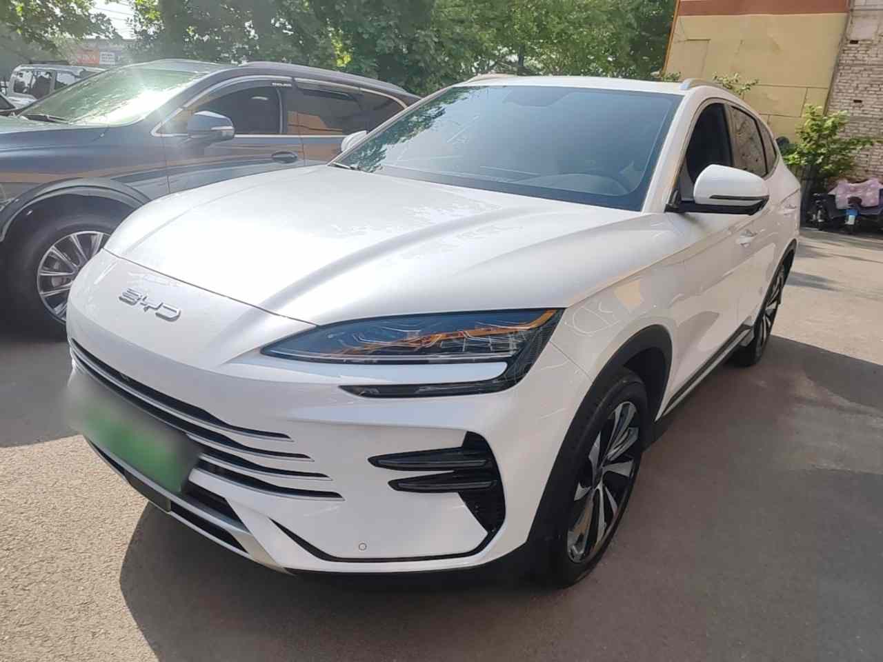 比亚迪 宋PLUS新能源 2023款 冠军版 DM-i 110KM 旗舰型(2)