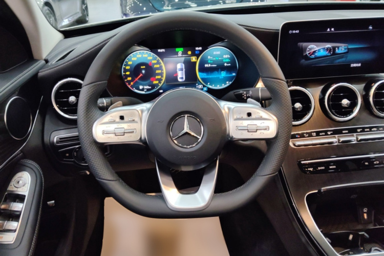 奔驰C级 2020款 改款 C 260 L 运动版中控内饰13