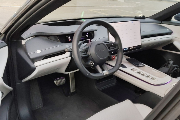 小米汽车 小米SU7 2024款 四驱超长续航高阶智驾Max版中控内饰7002