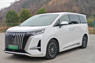 腾势D9 2022款 EV 600 四驱旗舰型