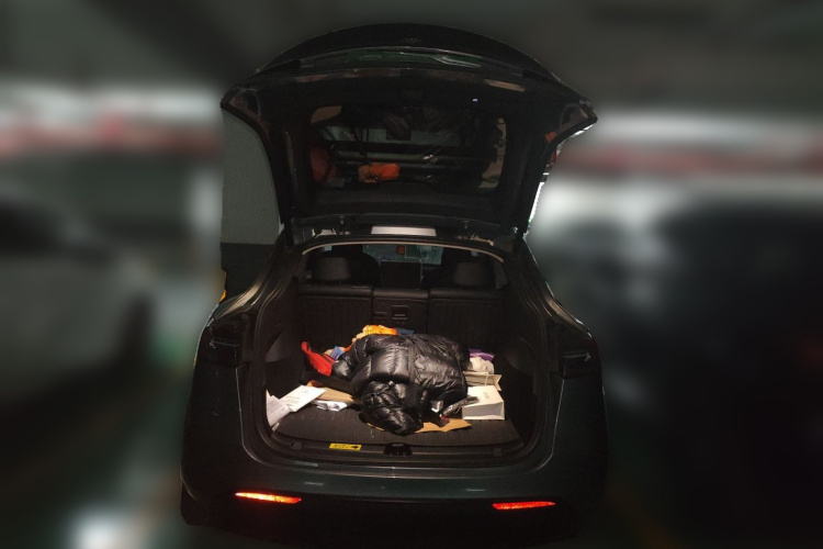 特斯拉 Model Y 2024款 后轮驱动版中控内饰23