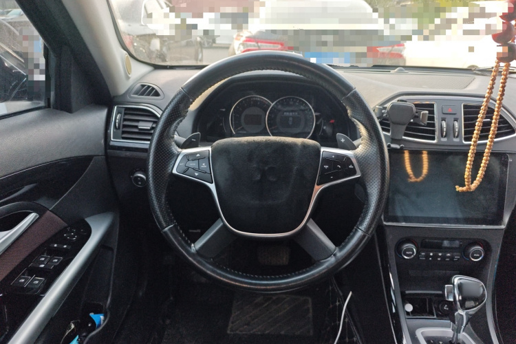 北京汽车 绅宝D70 2018款 性能版 1.8T 尊贵版中控内饰13