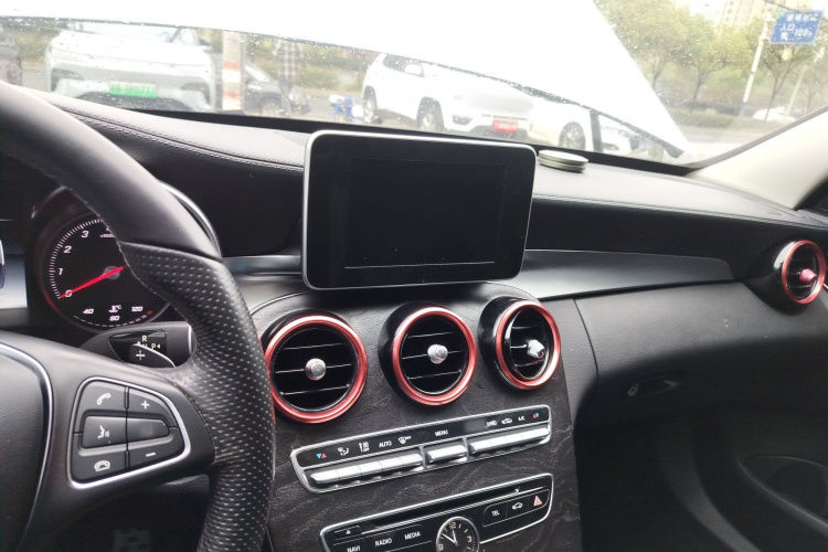 奔驰C级 2015款 C 200 L 运动型中控内饰12