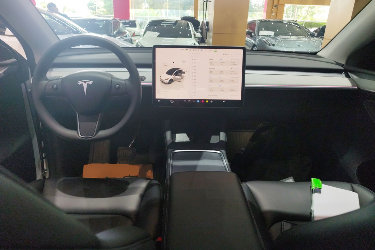 特斯拉 Model Y 2023款 长续航全轮驱动版中控内饰12