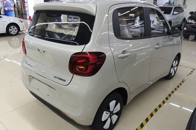 五菱汽车 宏光MINIEV 2025款 四门版 进阶款车身外观7