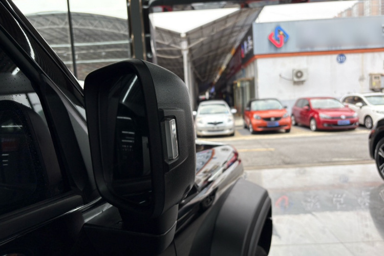 坦克300 2023款 越野版 2.0T 征服者车身外观6006