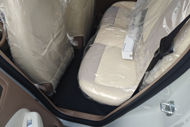 五菱汽车 宏光MINIEV 2025款 四门版 进阶款中控内饰21