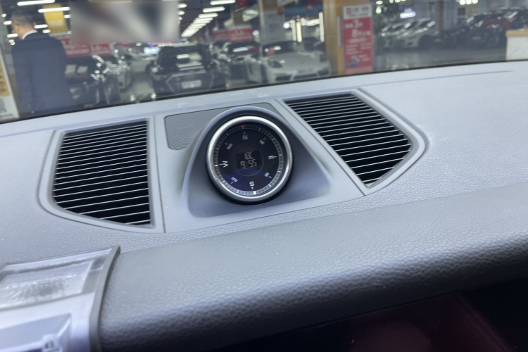 保时捷 2018款 Macan 2.0T车身外观6002