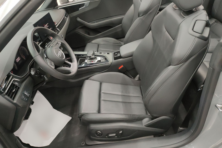 奥迪A5 2022款 Cabriolet 40 TFSI 时尚动感型中控内饰19