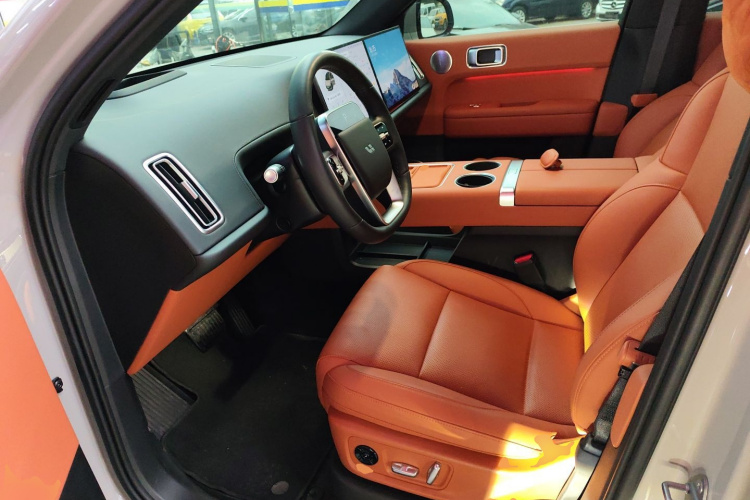 理想汽车 理想L6 2024款 Max中控内饰19