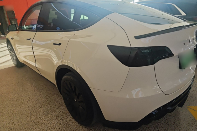 特斯拉 Model Y 2022款 改款 后轮驱动版车身外观6003