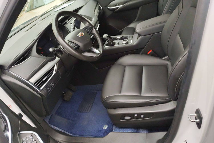 凯迪拉克XT4 2018款 28T 两驱领先型中控内饰19