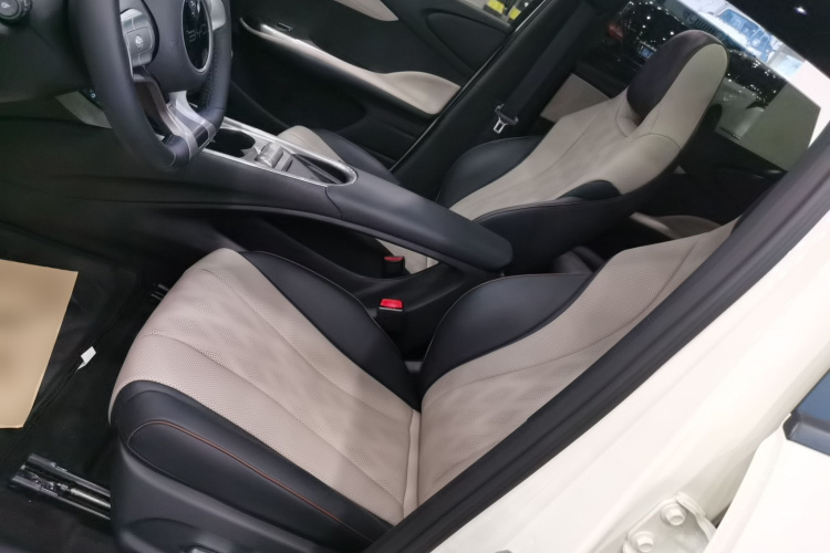 比亚迪 海豚 2024款 荣耀版 420km 时尚版中控内饰19