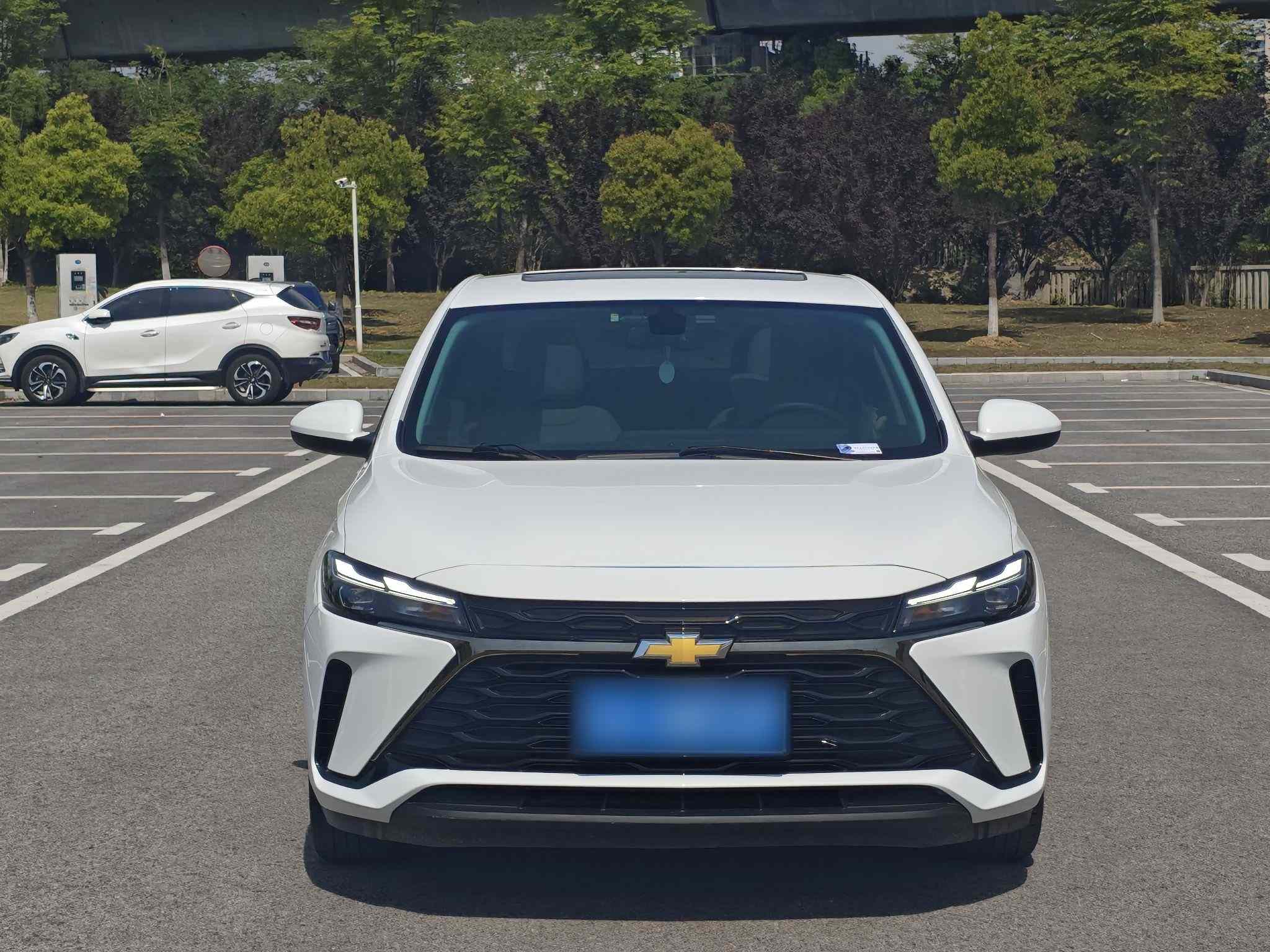 雪佛兰 科鲁泽 2023款 1.5L 双离合悦享版(2)