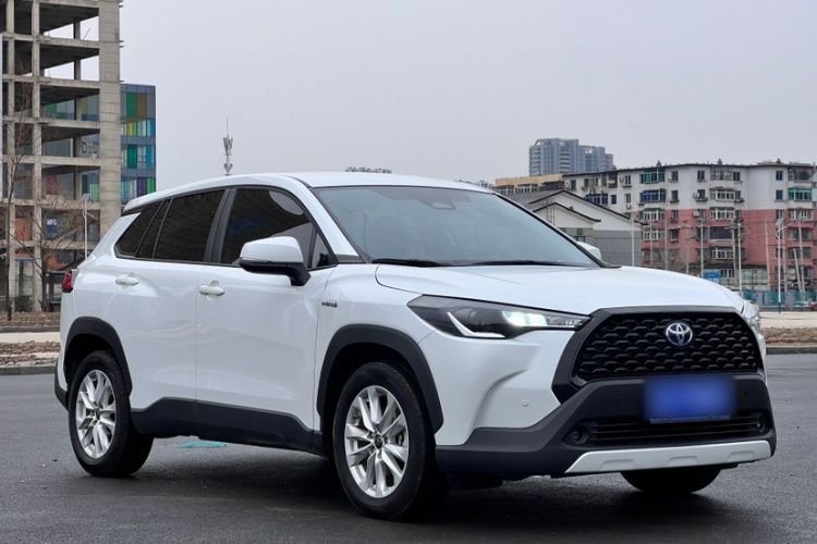 丰田 卡罗拉锐放 2023款 双擎 2.0L 先锋版车身外观6001