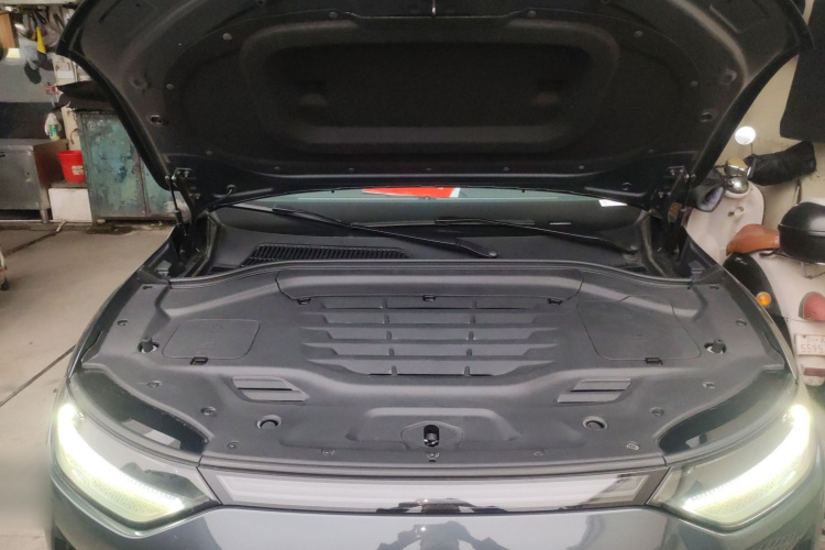 零跑汽车 零跑C11 2023款 纯电 580四驱性能版机舱底盘24