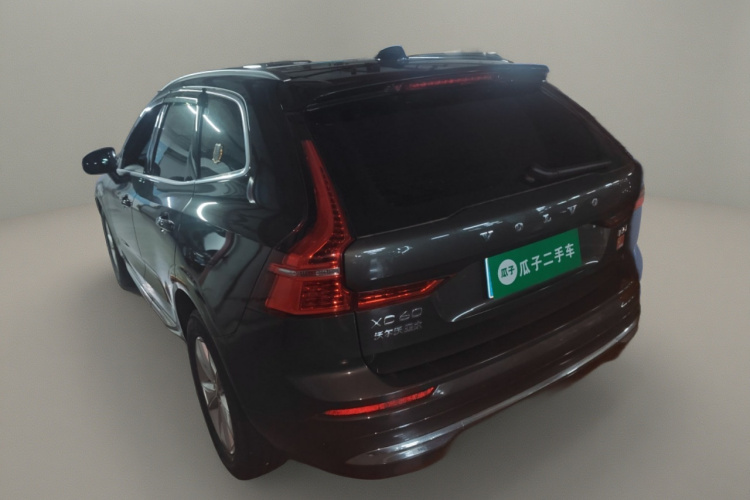 沃尔沃XC60 2022款 B5 四驱智逸豪华版车身外观5