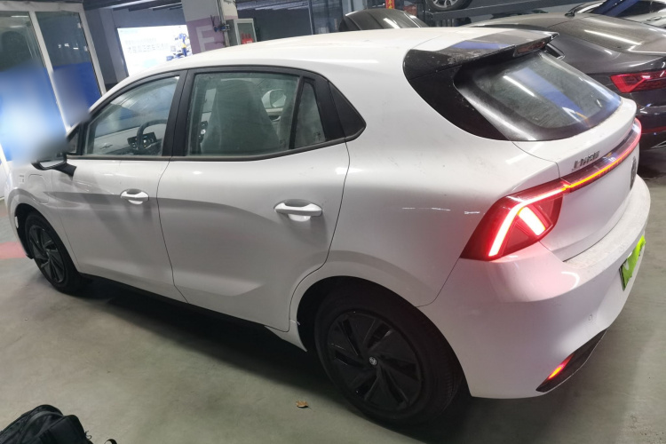 名爵 MG4 EV 2026款 437 随心版车身外观4