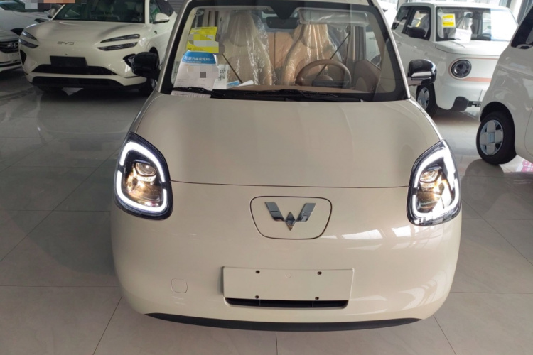 五菱汽车 宏光MINIEV 2025款 四门版 进阶款车身外观2