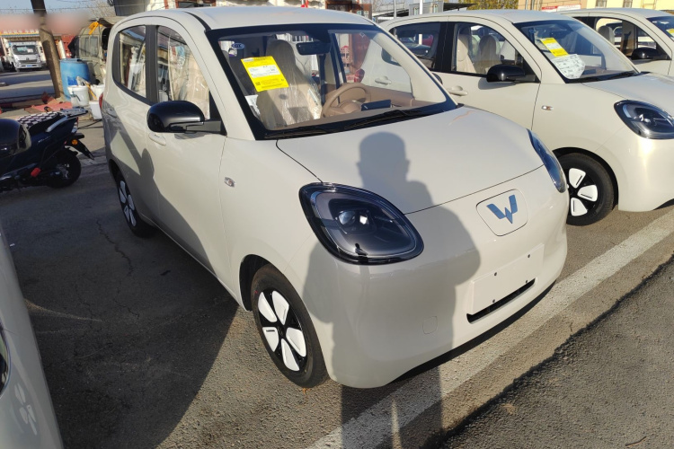 五菱汽车 宏光MINIEV 2025款 四门版 进阶款车身外观3