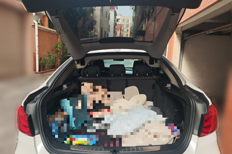 宝马3系GT 2017款 320i 时尚型中控内饰23