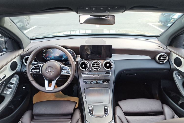奔驰GLC 2020款 改款 GLC 260 L 4MATIC 动感型中控内饰7003