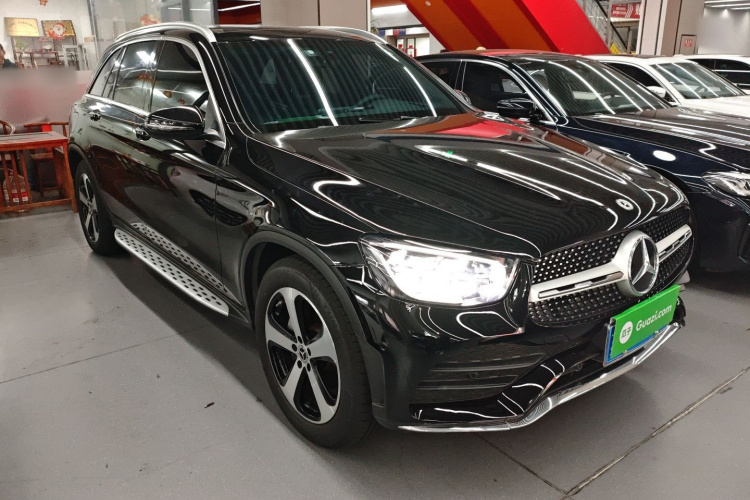 奔驰GLC 2022款 改款三 GLC 260 L 4MATIC 动感型车身外观3