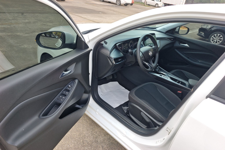 别克 威朗 2023款 Pro 乐逸版中控内饰20