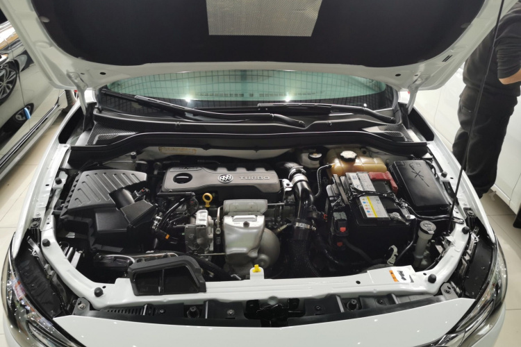 别克 英朗 2021款 改款 1.3T 自动轻混动精英型机舱底盘24