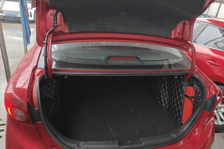 马自达3 昂克赛拉 2016款 三厢 1.5L 自动舒适型机舱底盘23