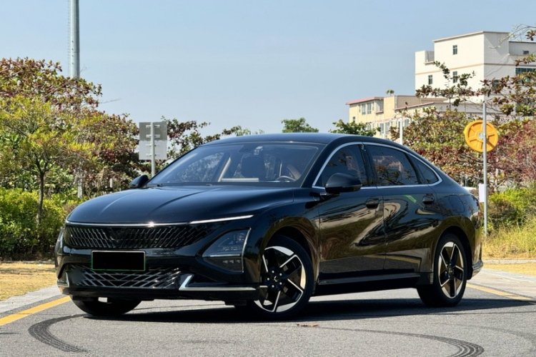 五菱汽车 五菱星光 2023款 150 进阶版车身外观1