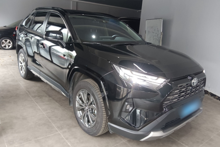 丰田 RAV4荣放 2024款 2.0L CVT两驱风尚Plus版车身外观6002