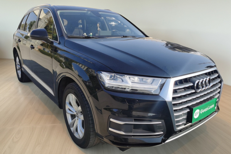奥迪Q7 2018款 45 TFSI 技术型车身外观3