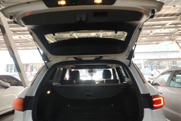 吉利汽车 吉利icon 2023款 1.5TD 巧克力醇巧版机舱底盘23