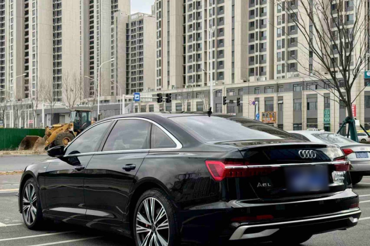 奥迪A6L 2023款 40 TFSI 豪华动感型车身外观6003