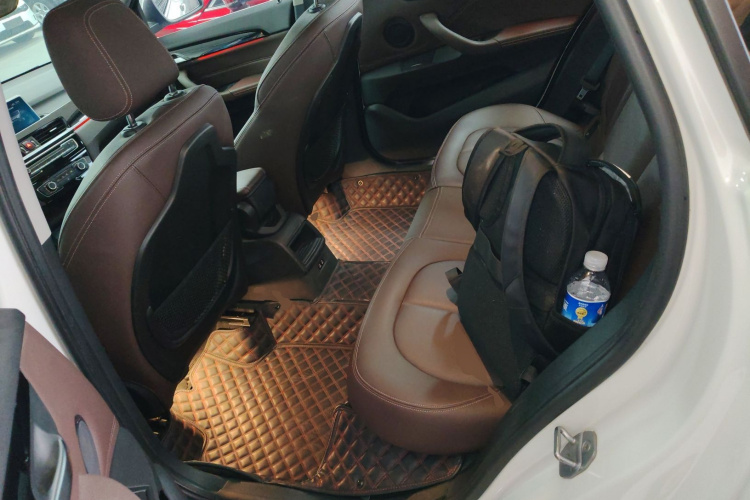 宝马X1 2020款 sDrive20Li 时尚型中控内饰21