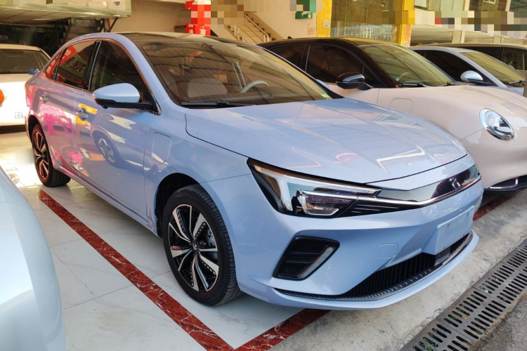 飞凡汽车 飞凡ER6 2020款 620km 智享版车身外观3