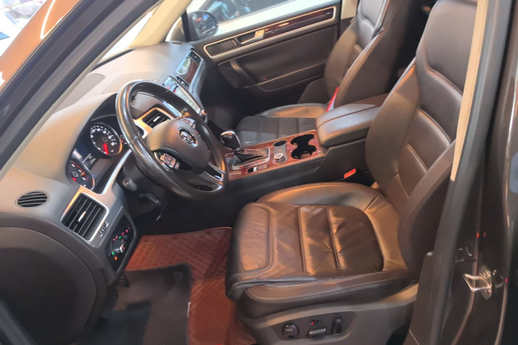 大众 途锐 2014款 3.0TSI 新锐版中控内饰19