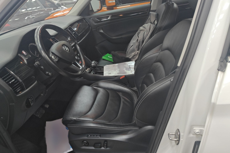 斯柯达 柯迪亚克 2018款 TSI380 7座四驱旗舰版局部细节19