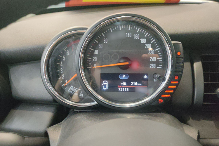 MINI 2016款 1.2T ONE 先锋派 五门版局部细节14