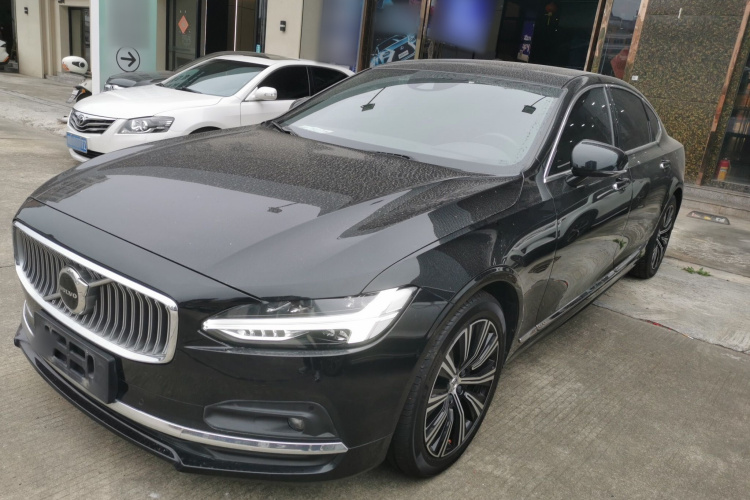 沃尔沃S90 2021款 B5 智逸豪华版车身外观1