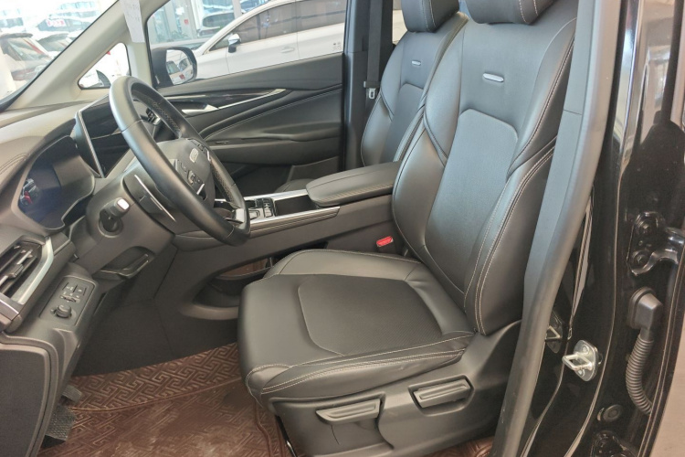 上汽大通MAXUS 大通G50 2021款 PLUS 1.5T 自动巡航版中控内饰7003