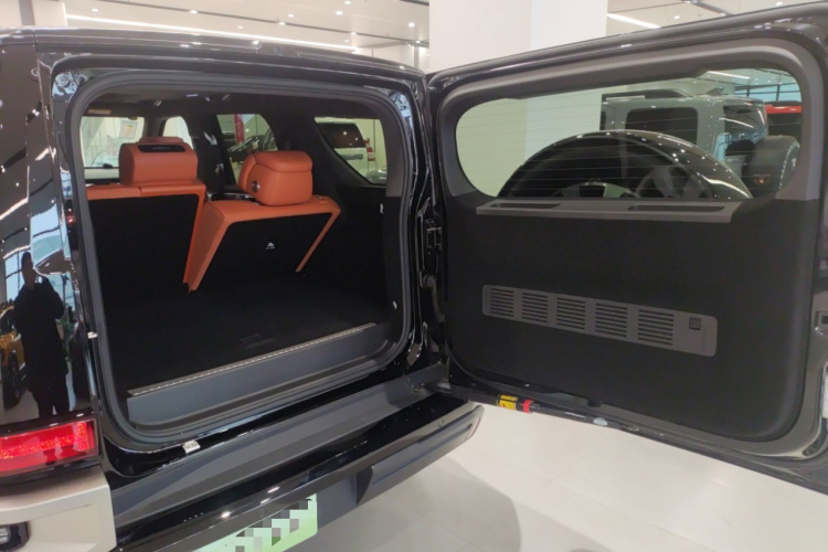 坦克700新能源 2024款 Hi4-T 极境版机舱底盘23