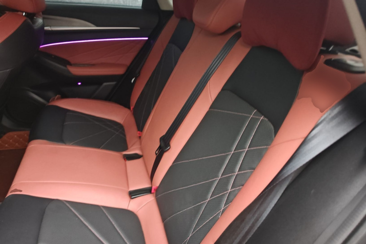 长安 逸动 2022款 PLUS 蓝鲸NE 1.4T GDI DCT尊贵版中控内饰21