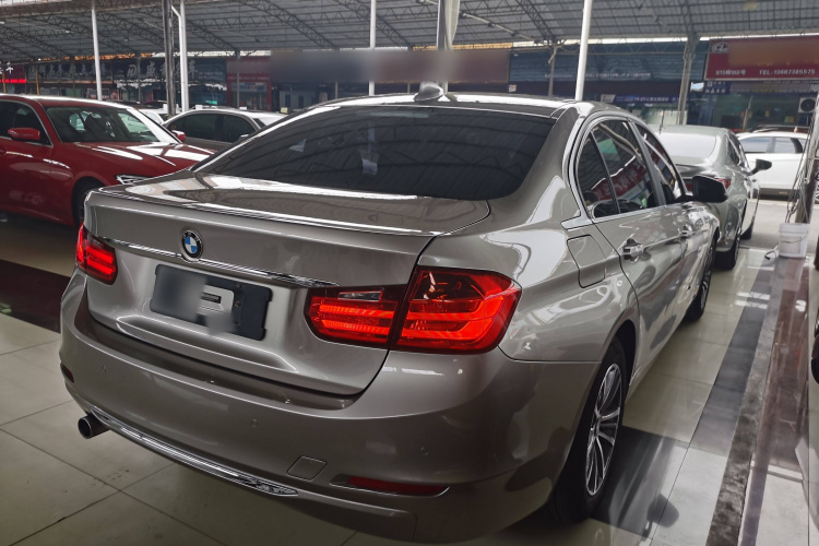 宝马3系 2015款 316Li 时尚型车身外观6005