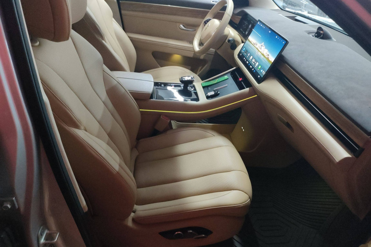 鸿蒙智行 问界M7 2024款 1.5T 智驾四驱Ultra版 5座局部细节41