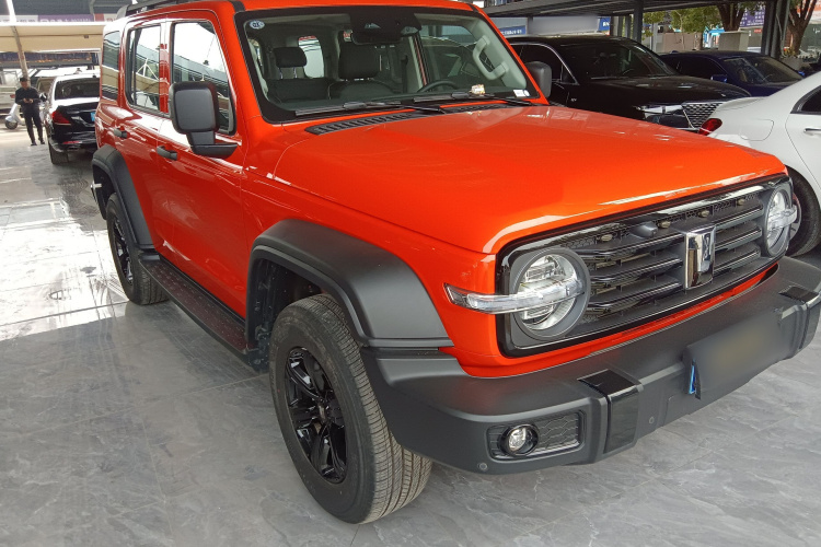 坦克300 2024款 2.0T 征服者车身外观3